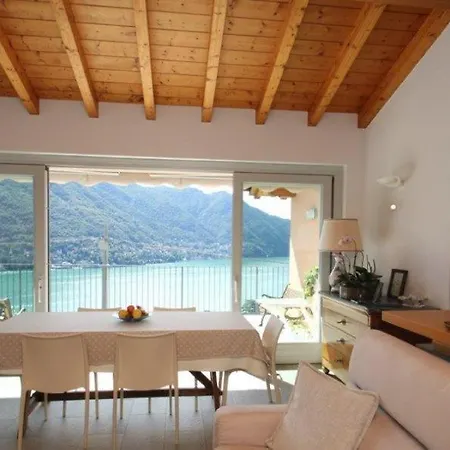 Villa Dreamhouse With Luxury View Moltrasio